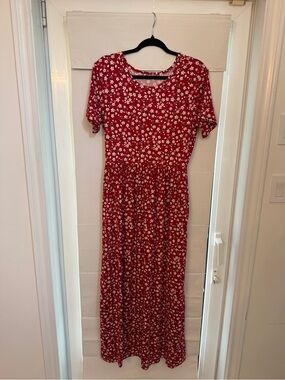 Red Floral Short-Sleeve Maxi Dress